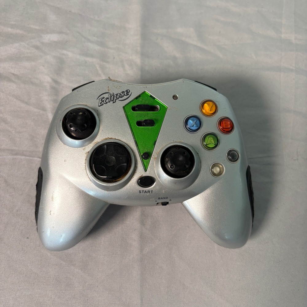 Pelikan Eclipse Wireless Controller Xbox PL-2006 Silver For Parts Repair